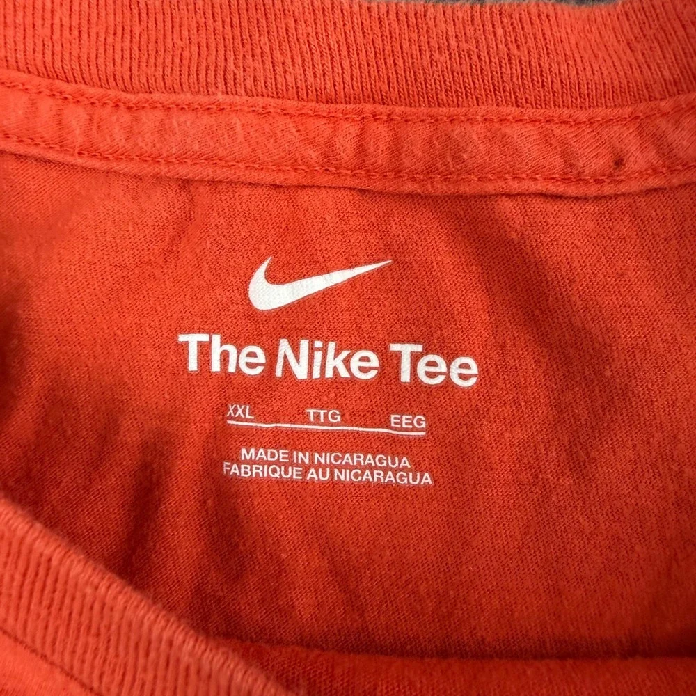 Nike T-Shirt Men's XXL Orange Graphic Nike Circa 96 Bold Dreamers Cortez Tee